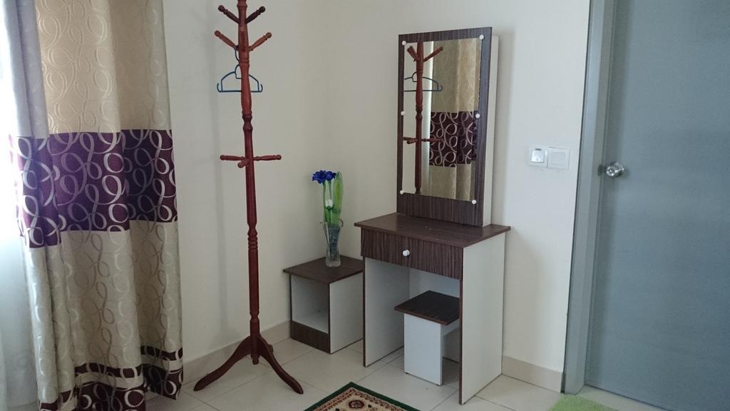 Kenanga Homestay Nilai Exterior foto